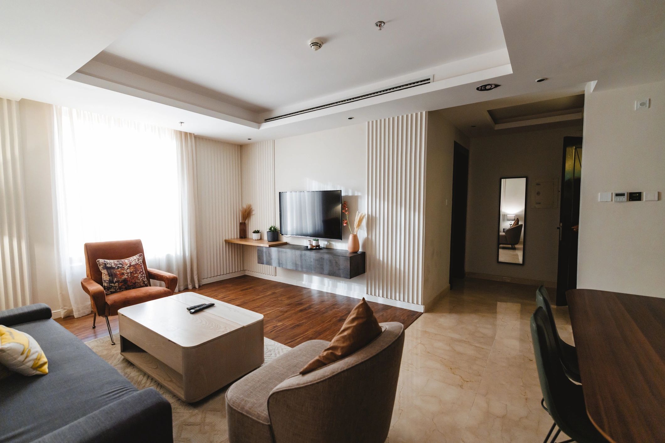 Modern Neat Hotel Room with Elegant Interior Design