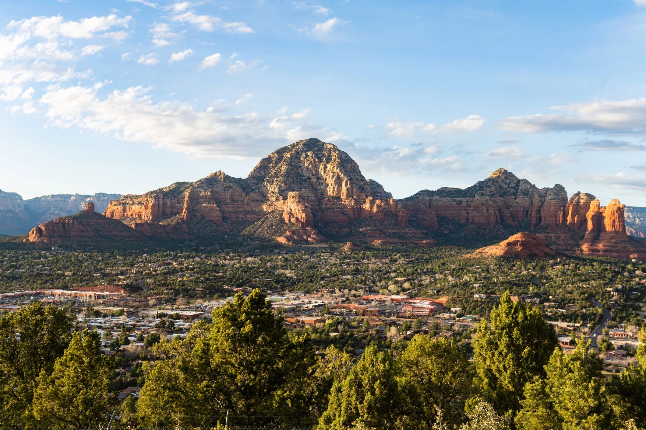 Sedona red rock landscape representing elevated Arizona bunker siting and privacy planning